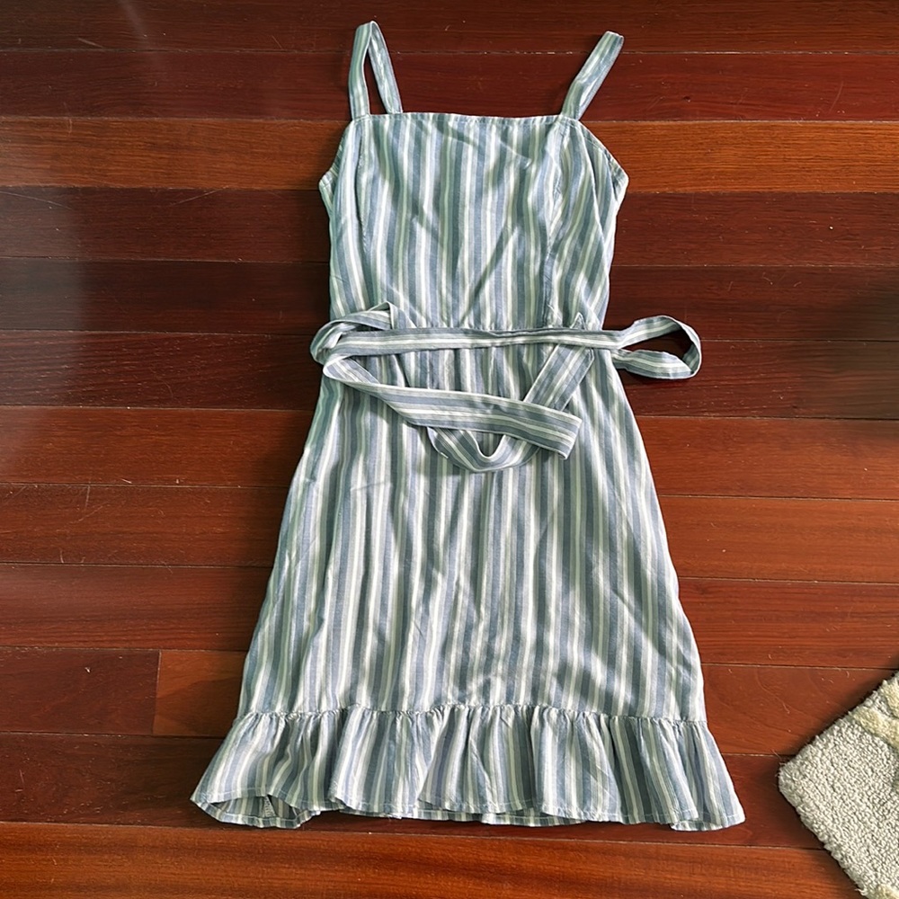 Hollister Women’s blue striped dress size XS